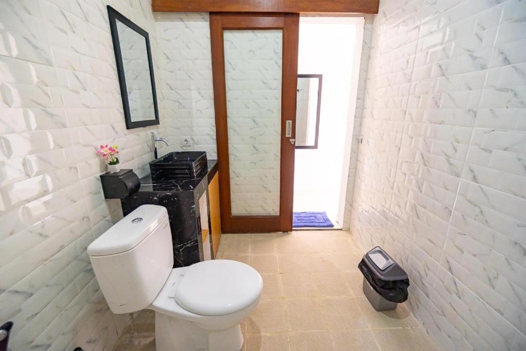 Bagas Bagus Guesthouse Canggu Esterno foto